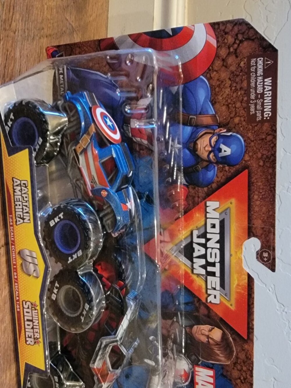 Monster Jam Marvel Captain America vs. Winter Soldier Die-Cast Monster Trucks 2-